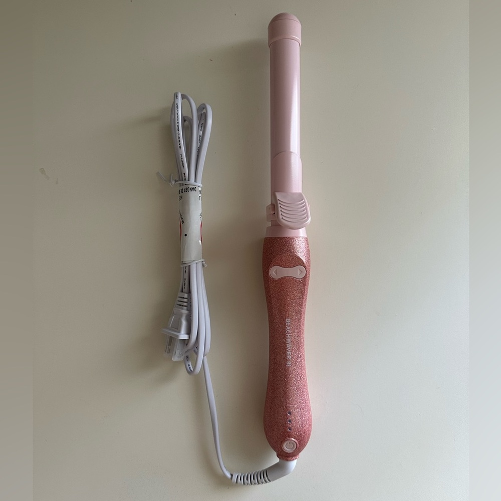 Limited pink glitter edition Beachwaver B1